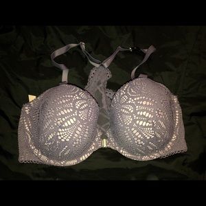 BRAND NEW VICTORIA’S SECRET BRALETTE